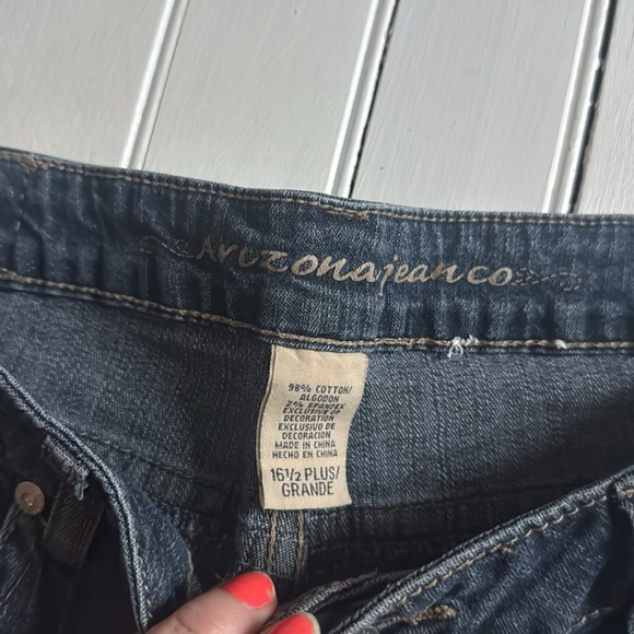 Arizona Jean Co. Bermuda Shorts Medium Wash Size 16 1/2 Girls - Picture 5 of 8